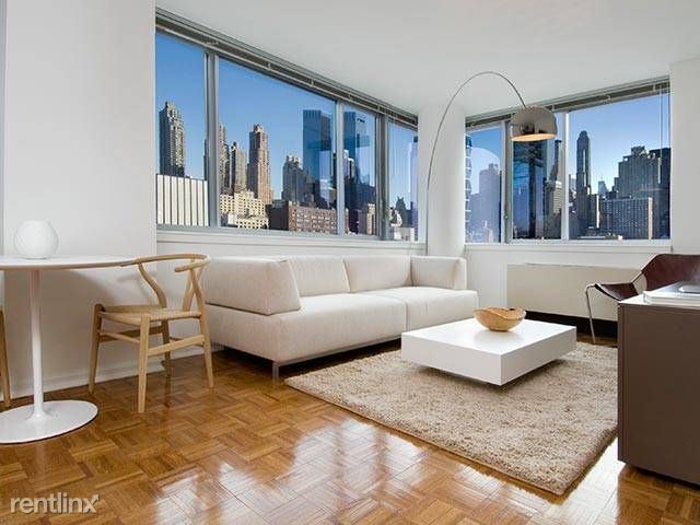 Building Photo - 500 W 52nd St