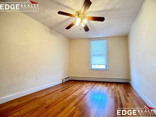 Foto del edificio - 1092-1098 Cambridge St. Unit 1094