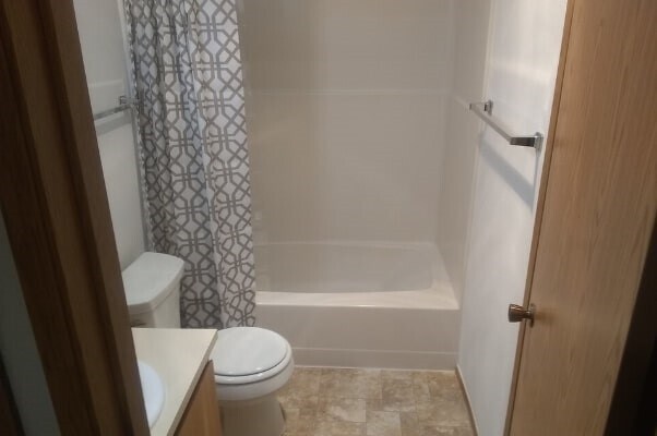 Foto del edificio - 424 Healy Ave S