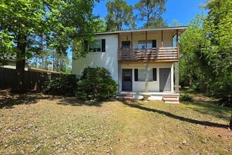 Building Photo - 903 7th Ave