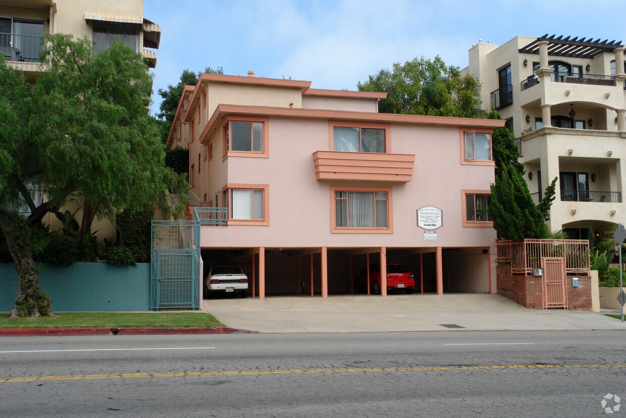 1408 S Beverly Glen Blvd, Los Angeles, CA 90024 Apartments in Los