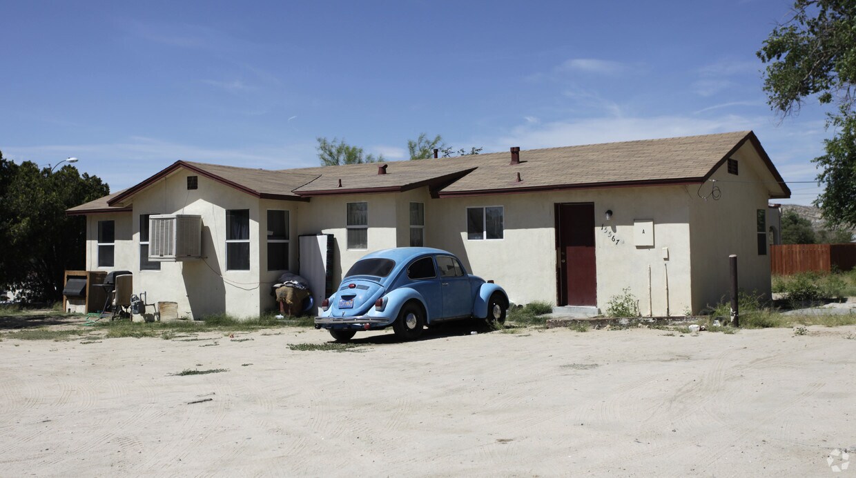 Foto principal - 15567 B St