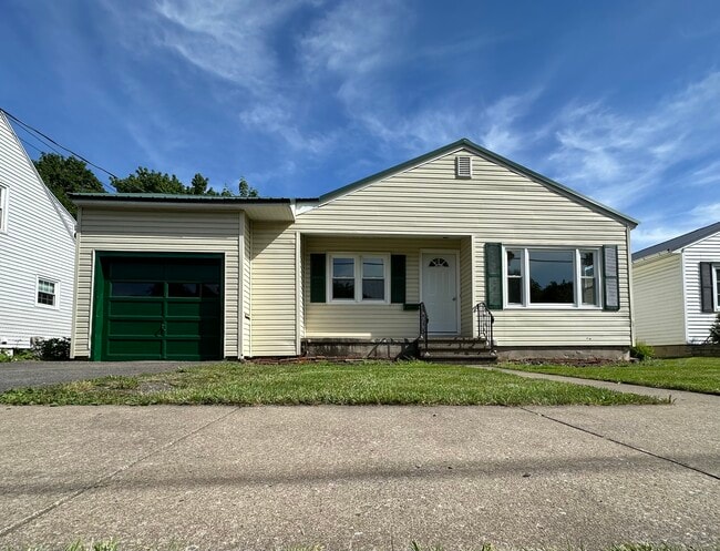 Building Photo - 311 Hartford Pl