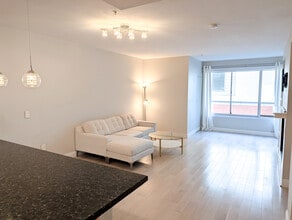 Building Photo - 111 S De Lacey Ave