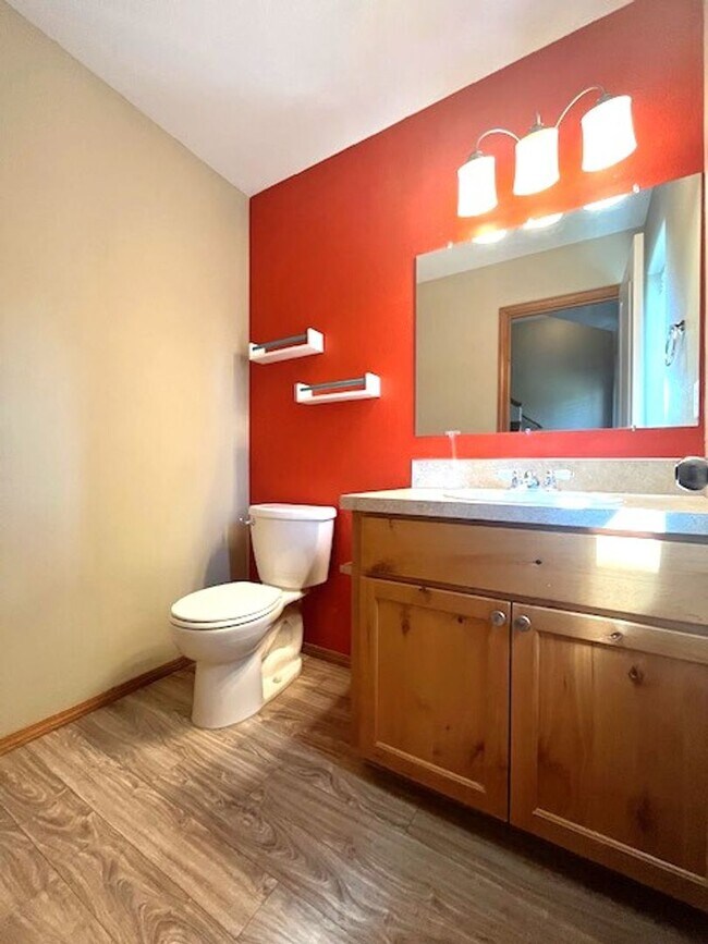 Foto del edificio - Coming Soon!  Charming 3 Bedroom / 2.5 Bat...