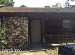 Primary Photo - 2711B Redwood St