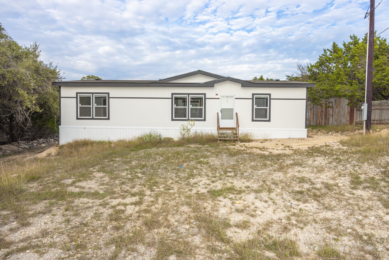 Primary Photo - 520 Wright Dr