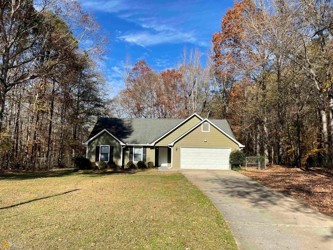 135 Domino Ct, Senoia, GA 30276 House for Rent in Senoia, GA