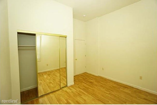 Building Photo - 2441 Dwight Way