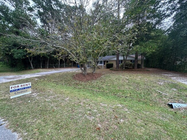 Building Photo - 5854 Michelle Dr