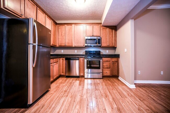Foto del edificio - 109 Silver Creek Ct
