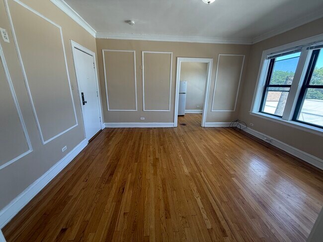 Foto del edificio - 2801 N Keating Ave