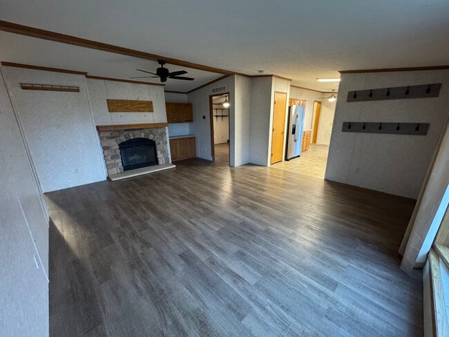 Foto del edificio - W2506 Woodland Rd