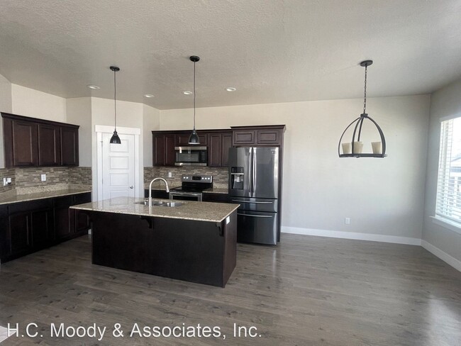 Foto del edificio - 3 br, 2.5 bath House - 4338 W. Sykes Lane