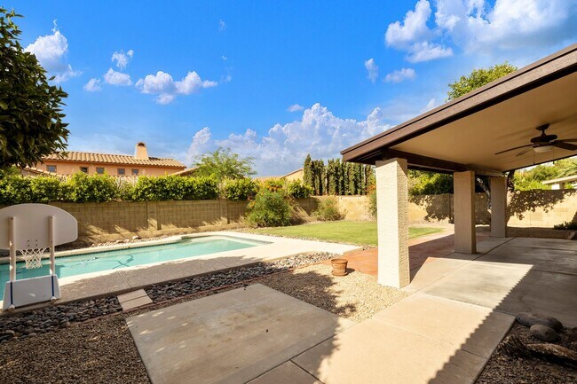Building Photo - $60K in updates, Single level home in 85254!