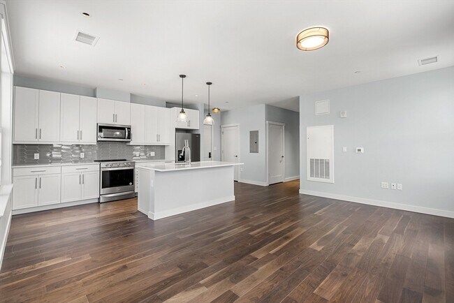 Foto del edificio - 136 Babcock St