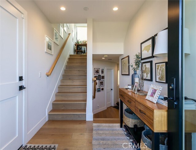 Foto del edificio - 314 Dahlia Pl