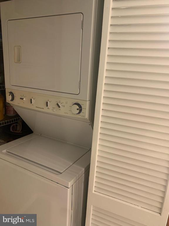 Foto del edificio - 5700 Chapman Mill Dr