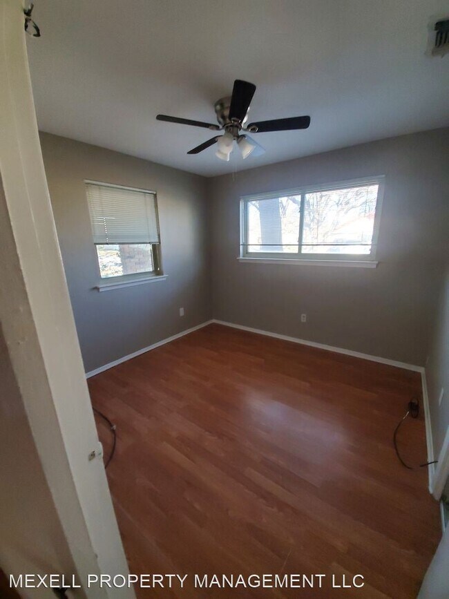 Building Photo - 4 br, 2 bath House - 2202 ROYAL OAK DR