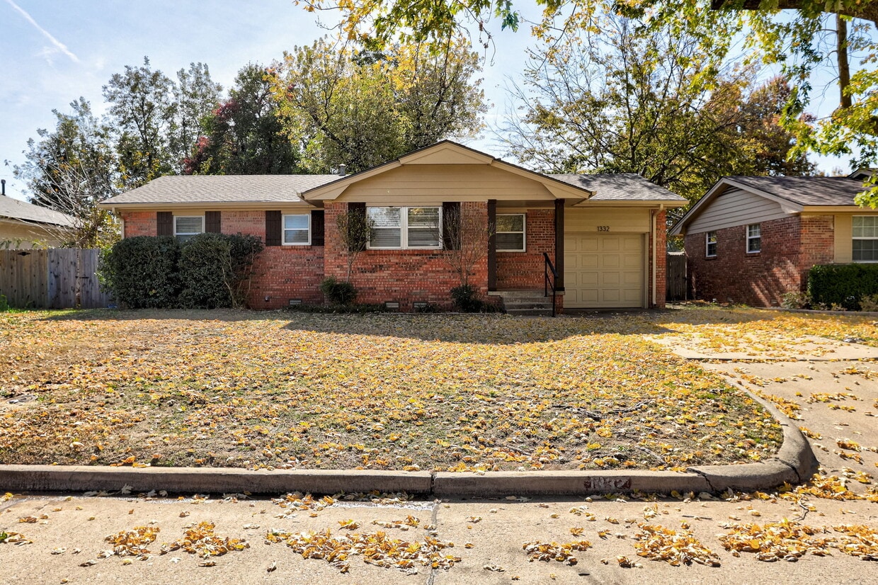 Photo - 1332 Kansas St (Norman, OK)