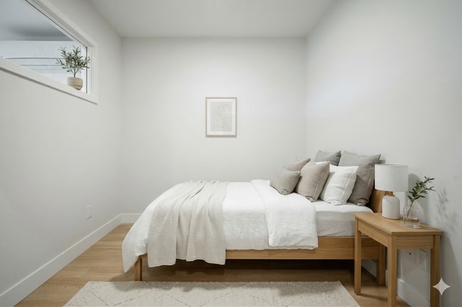 Building Photo - 34395 Gladys Ave