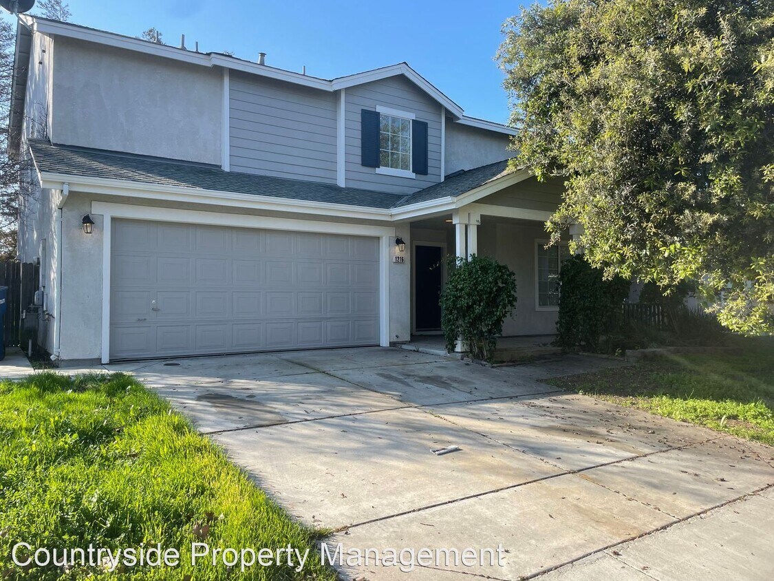 4 br, 2.5 bath House 1216 Ibis Drive House for Rent in Patterson