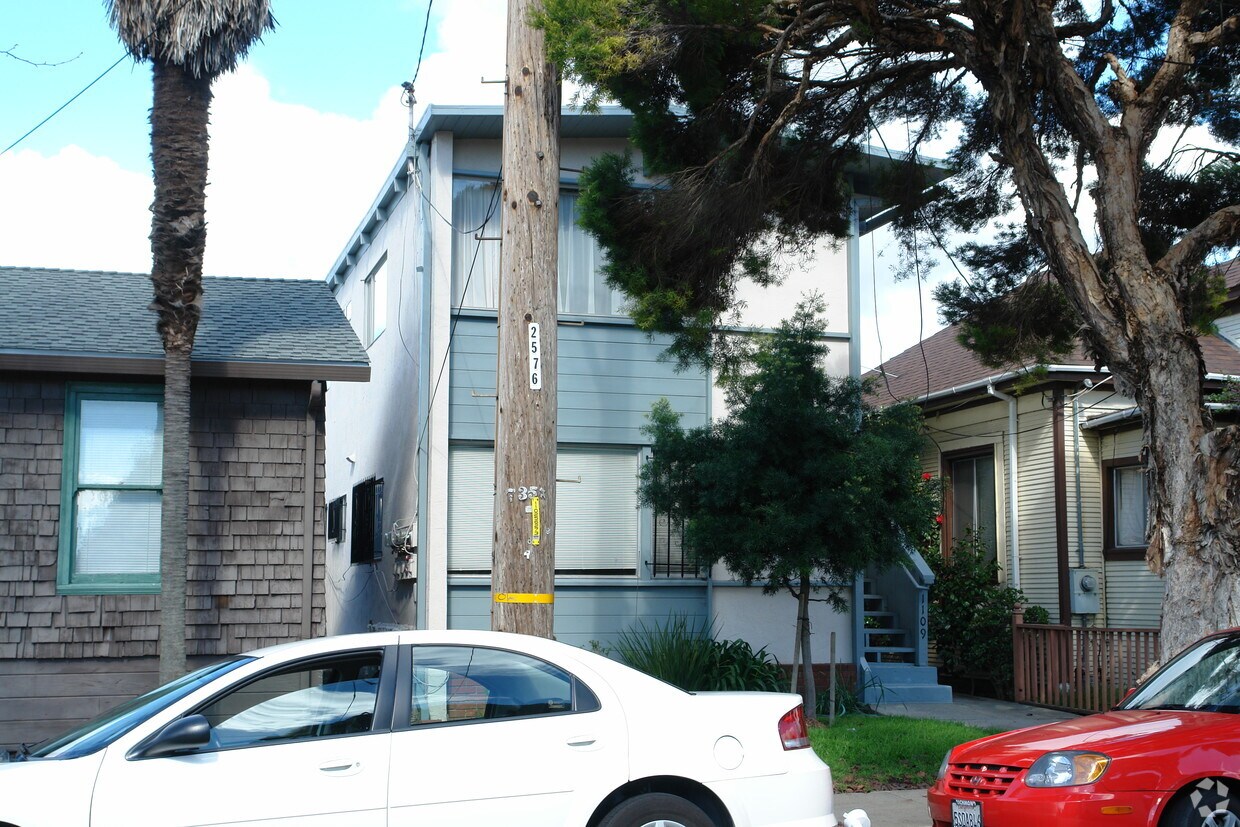 Foto del edificio - 1109 Dartmouth St