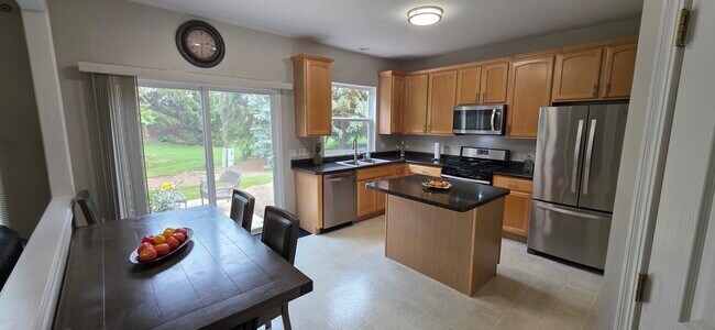 Foto del edificio - 14 Parkside Ct