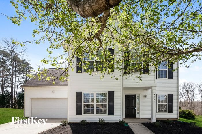 Foto principal - 2807 Cougar Hill Ct