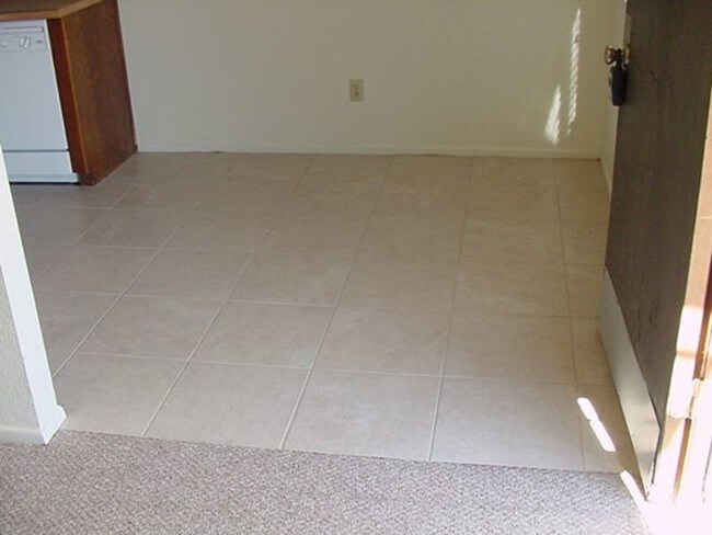 Foto del edificio - 1548 E 26th Ln