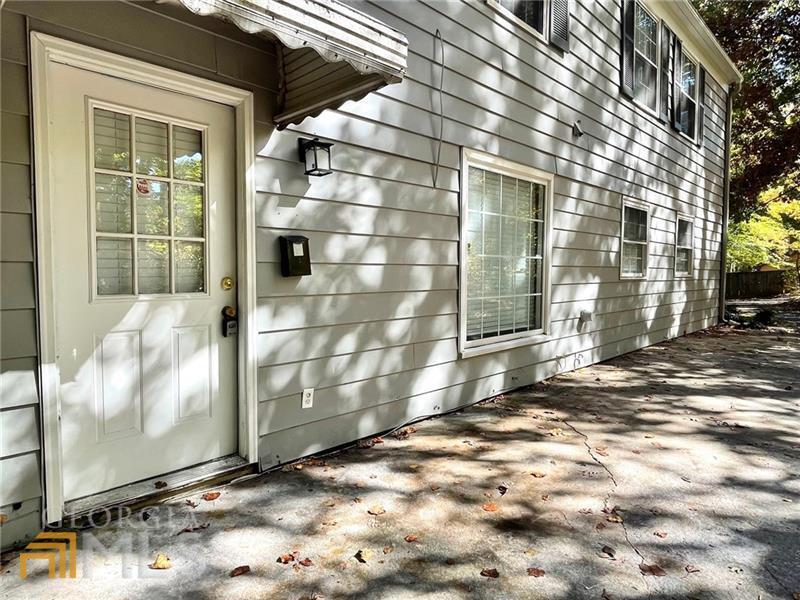 Primary Photo - 662 Bellemeade Dr SW