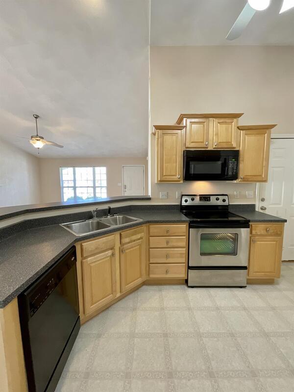 Foto del edificio - 1511 English Pine Ln