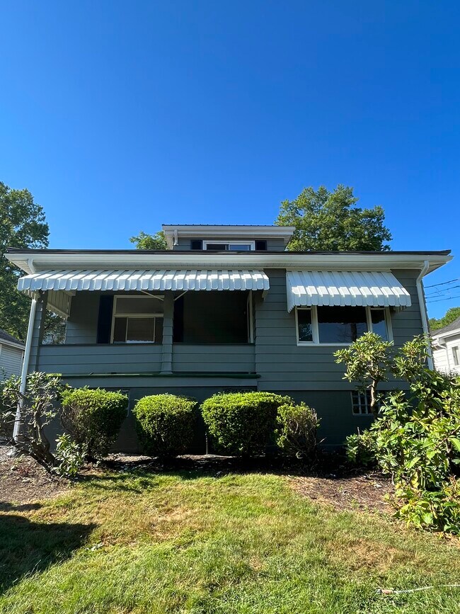 23 Pearl Aly, Monongahela, PA 15063 House Rental in Monongahela, PA