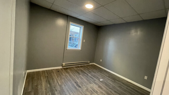 Building Photo - 1628 Wolf St