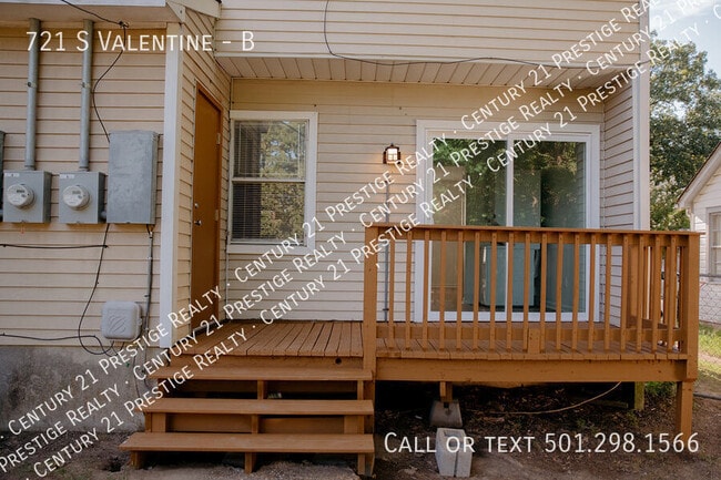 Building Photo - 721 S Valentine-B