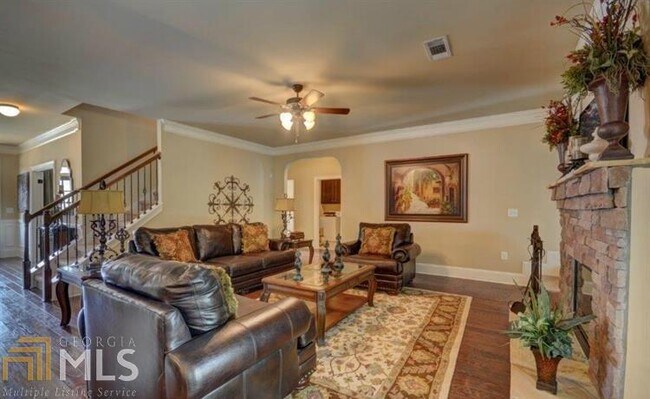 Building Photo - 1141 Jacobs Farm Dr SE