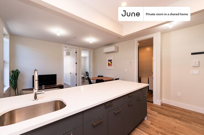 Foto del edificio - Room in Shared 2 bed/2 bath home in Crown Heights