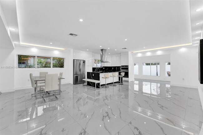 Building Photo - 7529 Mutiny Ave