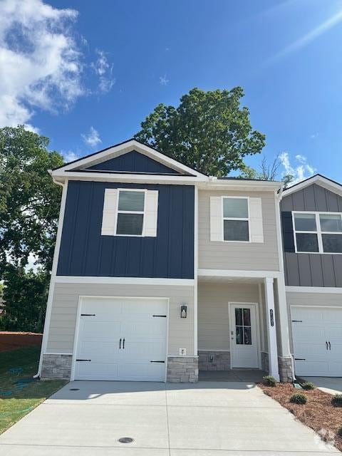 Building Photo - 4131 Belcourt Dr