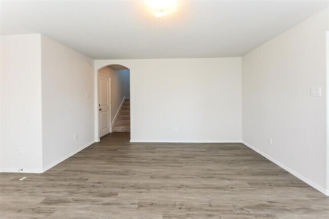 Foto del edificio - 23699 Goodfellow Dr