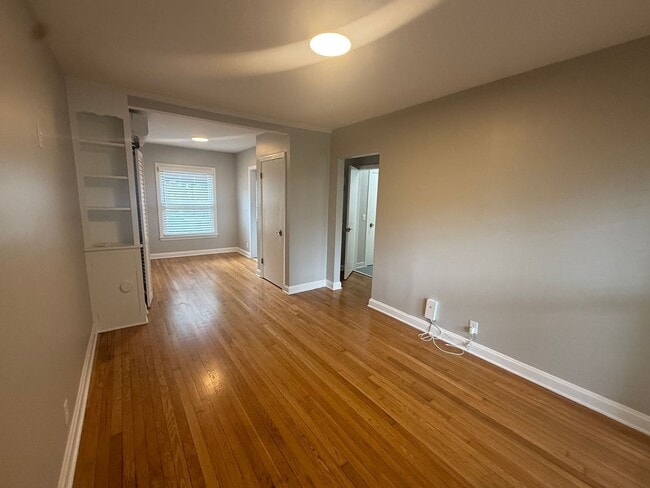 Building Photo - 2815 Acklen Ave