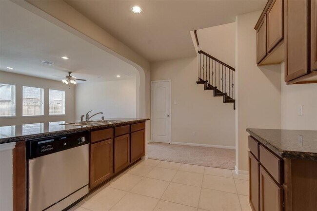Building Photo - 26907 Skylark Blf Trl
