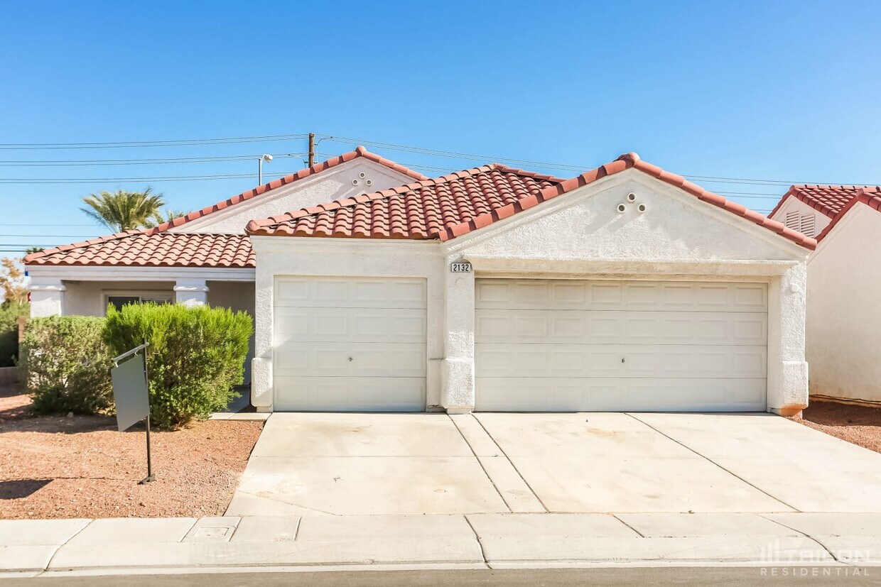 Foto principal - 2132 Meadow Green Ave