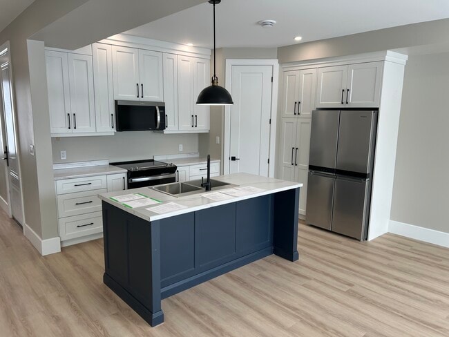 Building Photo - 790 Bryans Dr