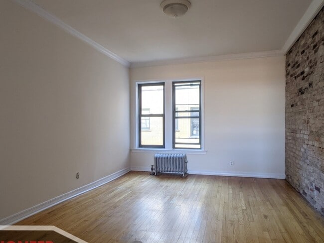Building Photo - 2334.5 N Spaulding Ave