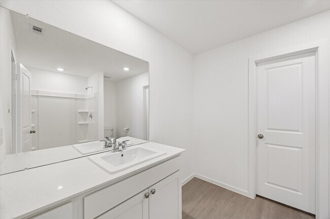 Foto del edificio - 16207 Rustic Pr Dr