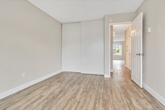 Interior Photo - Grossmont Bluffs