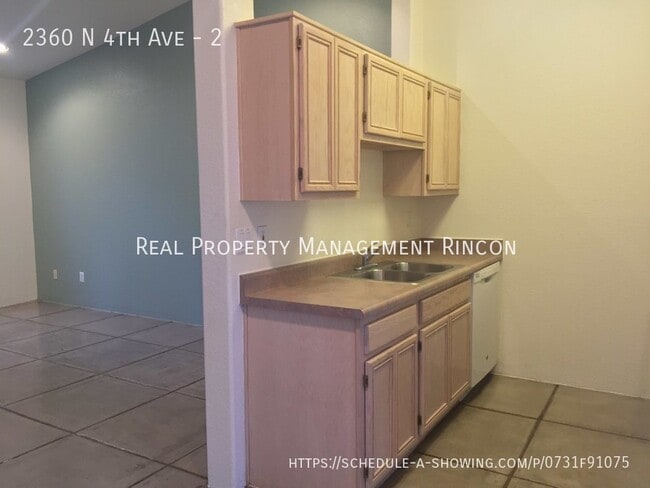 Building Photo - 2360 N 4th Ave
