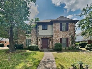 Building Photo - 11639 Idlebrook Dr