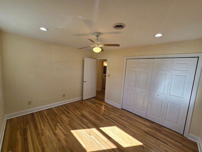 Foto del edificio - HOUSE AVAILABLE NOW IN  N. PRINCE GEORGE - ***MUST VIEW BEFORE YOU CAN APPLY***